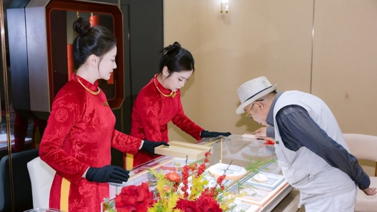 Giá vàng hôm nay 8/12: Thận trọng trong phiên đầu tuần