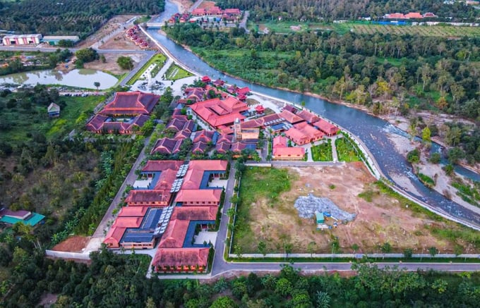 Dự &aacute;n Khu du lịch t&acirc;m linh Đại T&ugrave;ng L&acirc;m Hoa Sen bị "tố" x&acirc;y dựng tr&aacute;i ph&eacute;p