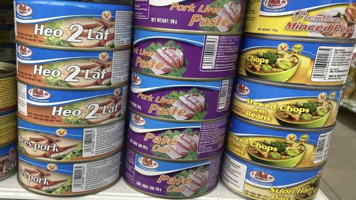 Siêu thị tại TP.HCM đồng loạt rút đồ hộp Hạ Long xuống khỏi kệ - Ảnh 1