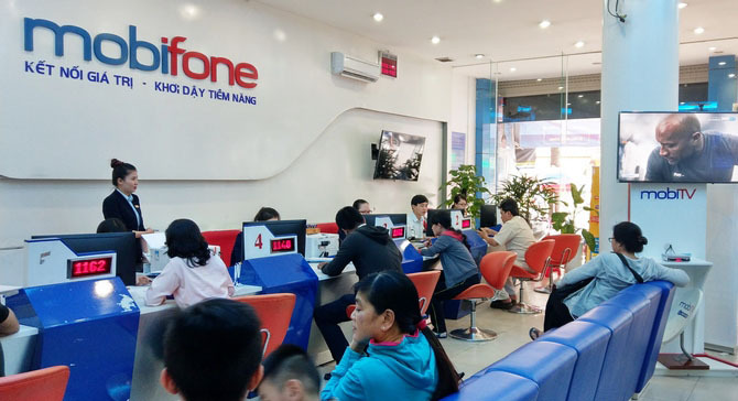 Không hoàn thành nhiều chỉ tiêu, MobiFone giảm 50% lợi nhuận trong 2023 - Ảnh 1