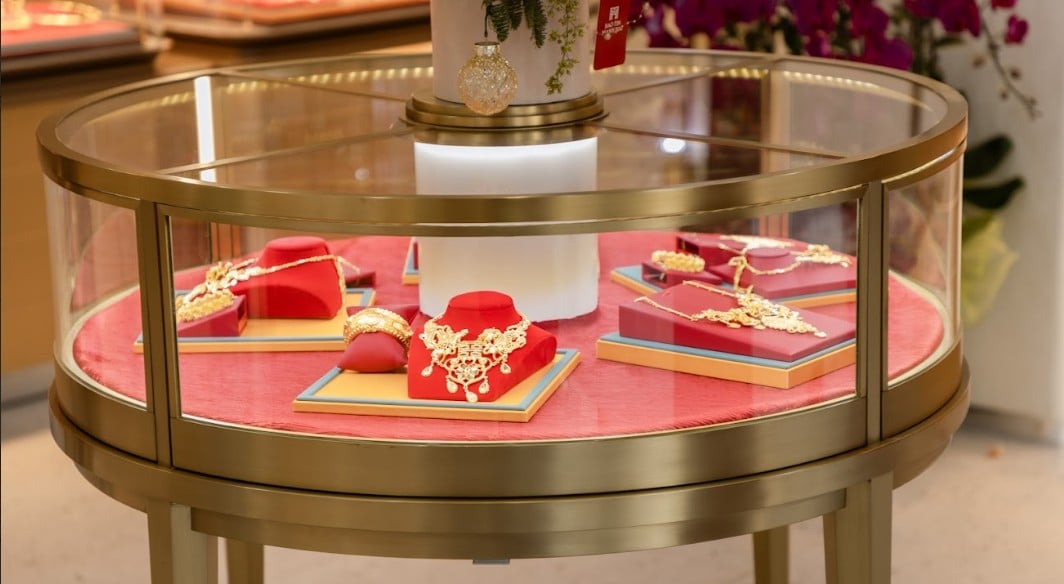 Giá vàng hôm nay 12/1: Vàng miếng SJC neo ở mức 159,8 triệu/lượng - Ảnh 2