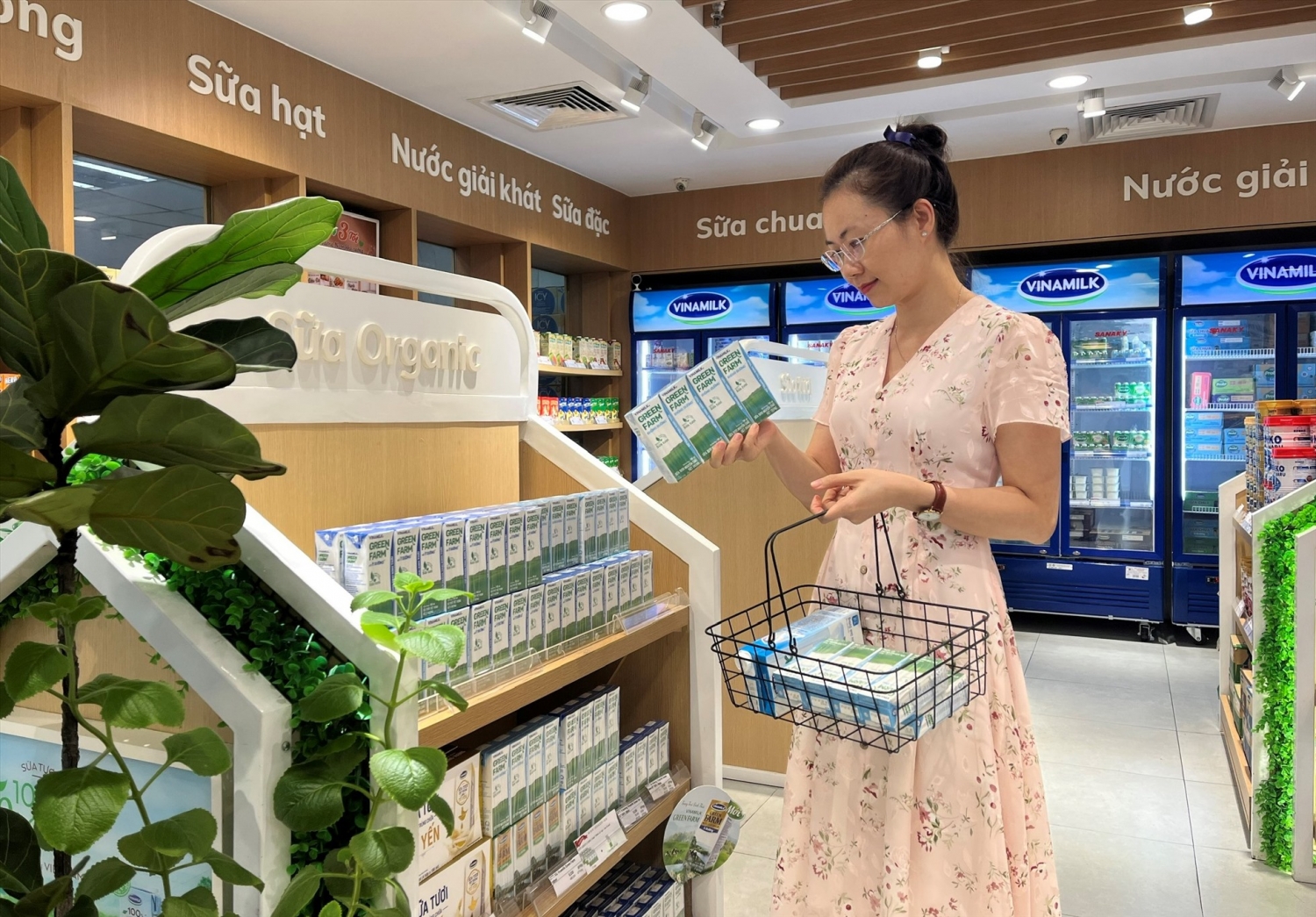 Nhu cầu ti&ecirc;u d&ugrave;ng c&aacute;c sản phẩm sữa tươi xanh &ndash; sạch của người ti&ecirc;u d&ugrave;ng ng&agrave;y c&agrave;ng mạnh mẽ