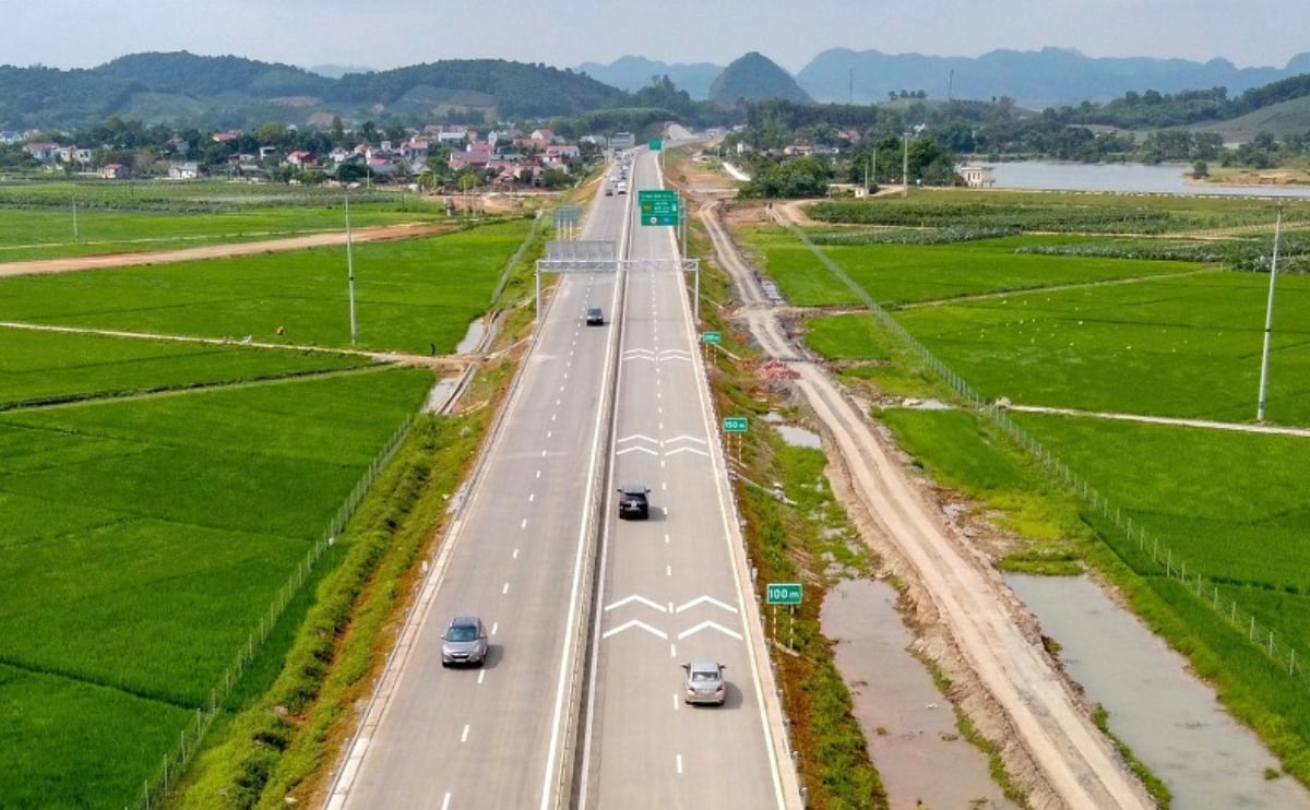 5 dự &aacute;n cao tốc Bắc Nam bắt đầu thu ph&iacute; từ cuối th&aacute;ng 2