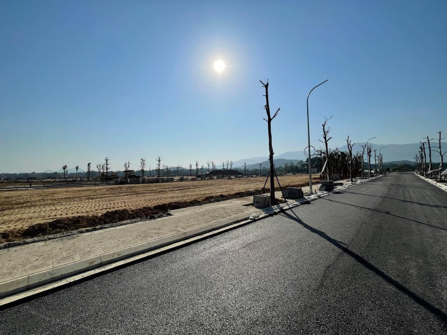 C&ocirc;ng t&aacute;c thi c&ocirc;ng diễn ra khẩn trương tại dự &aacute;n TNR Stars Cao Phong