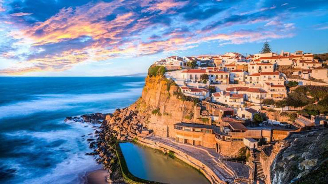 Bồ Đ&agrave;o Nha hấp dẫn du kh&aacute;ch nhờ nền văn h&oacute;a đa dạng v&agrave; rực rỡ hiển hiện qua những thị trấn v&agrave; l&agrave;ng mạc ven biển tươi đẹp