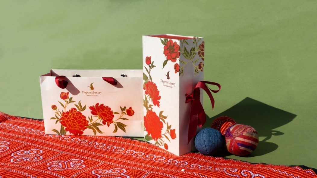 M&#243;n qu&#224; đ&#243;n năm mới thịnh vượng từ Vinpearl Luxury Landmark 81 v&#224; Almaz - Ảnh 6