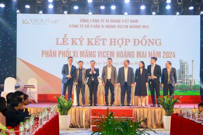Giảm gi&#225; “nhỏ giọt”, Vicem Ho&#224;ng Mai tr&#250;ng nhiều g&#243;i thầu h&#224;ng chục tỷ tại Nghệ An - Ảnh 1