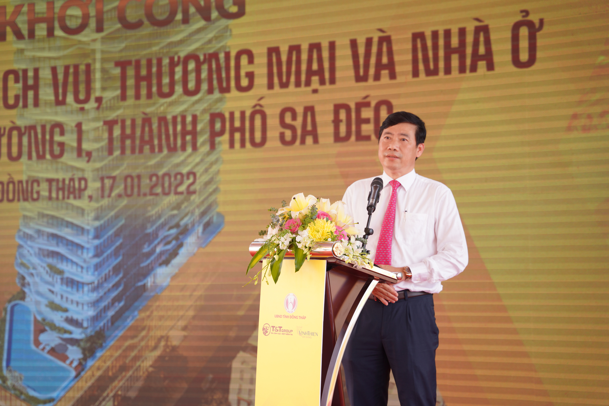 &Ocirc;ng Phạm Thiện Nghĩa, Chủ tịch UBND tỉnh Đồng Th&aacute;p y&ecirc;u cầu chủ đầu tư, nh&agrave; thầu thi c&ocirc;ng huy động mọi nguồn lực, tập trung triển khai dự &aacute;n bảo đảm chất lượng v&agrave; tiến độ như đ&atilde; cam kết đ&atilde; đề ra. &nbsp;