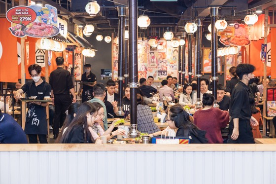 Xu hướng sắm Tết 2023: Đi một nơi, sắm cả tết - Ảnh 6