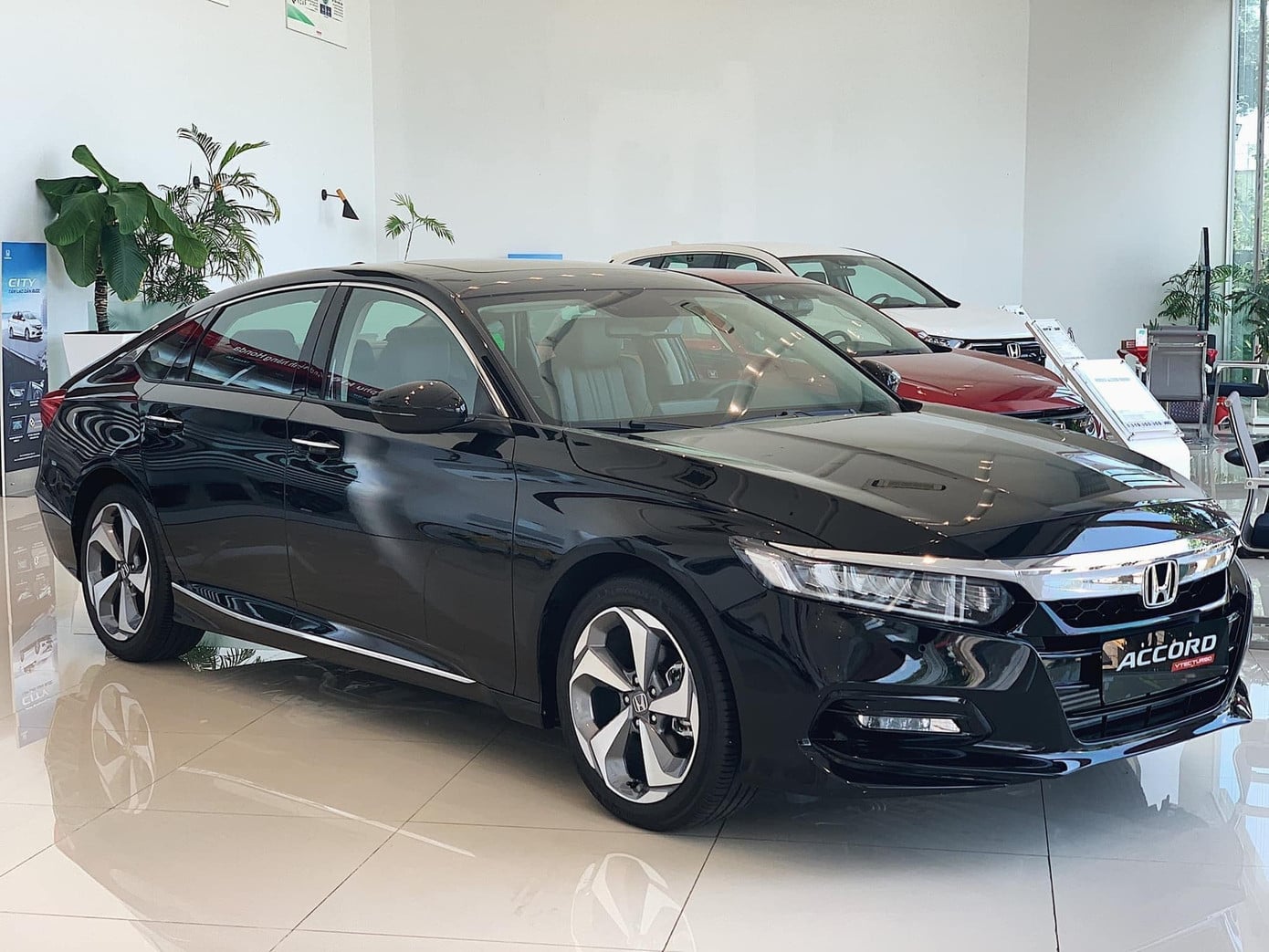 Honda Accord, mẫu xe &ldquo;ế ẩm&rdquo; nhất tr&ecirc;n thị trường &ocirc; t&ocirc; Việt Nam nhiều năm qua.&nbsp;