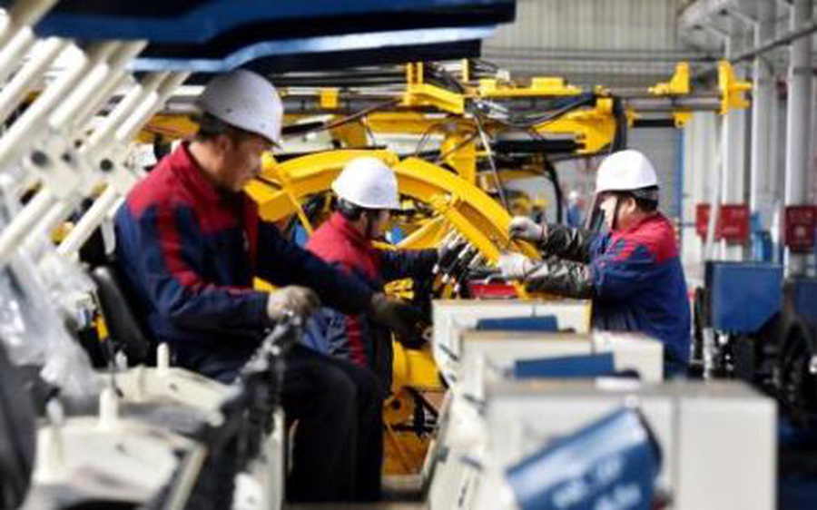 Ch&#237;nh s&#225;ch mới về lao động c&#243; hiệu lực từ th&#225;ng 2/2021 - Ảnh 1