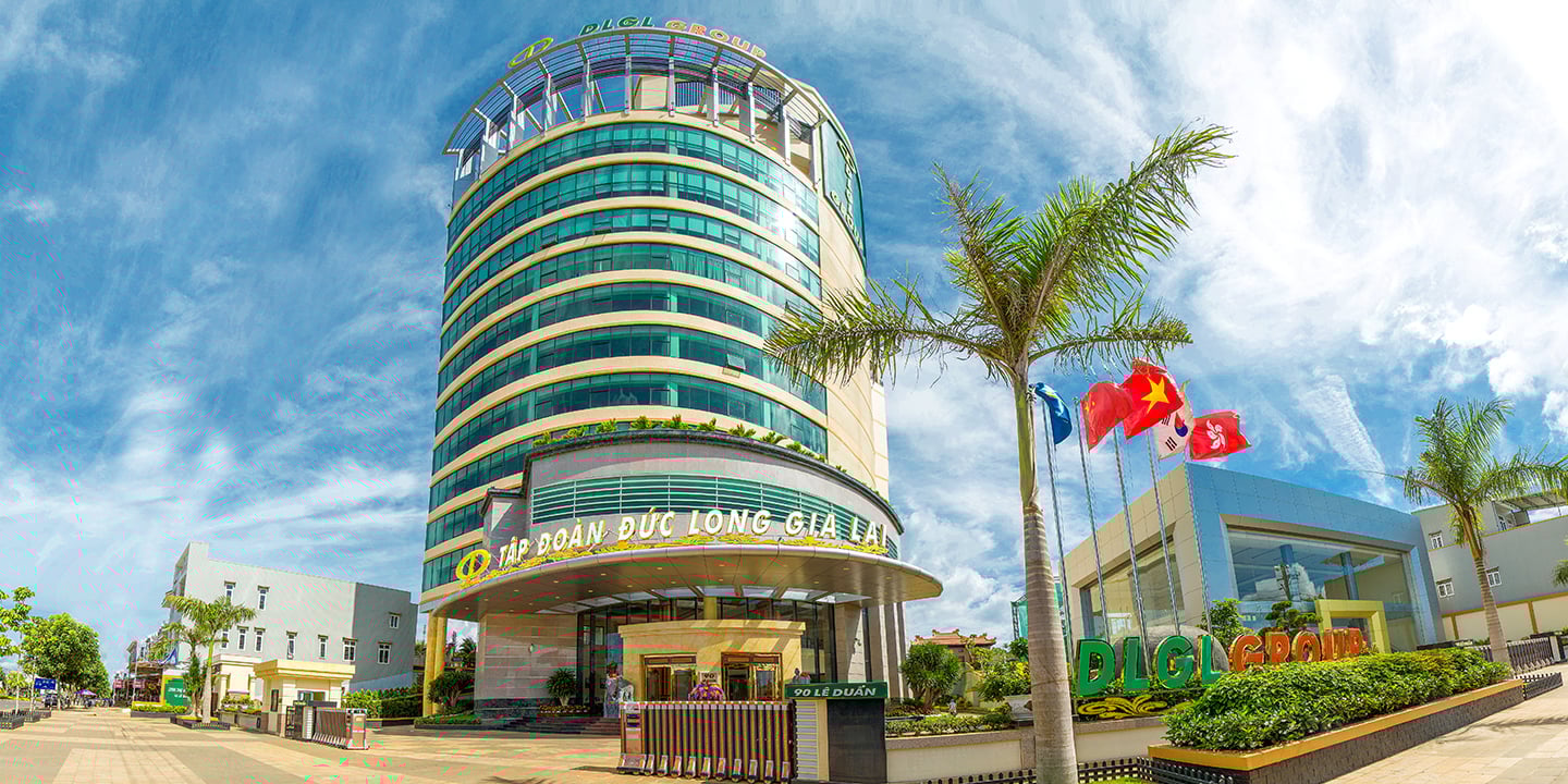 Gánh lỗ nghìn tỷ, 'ông lớn đất Tây Nguyên' đặt mục tiêu sạch nợ ngân hàng, làm cao tốc 77.000 tỷ - Ảnh 1