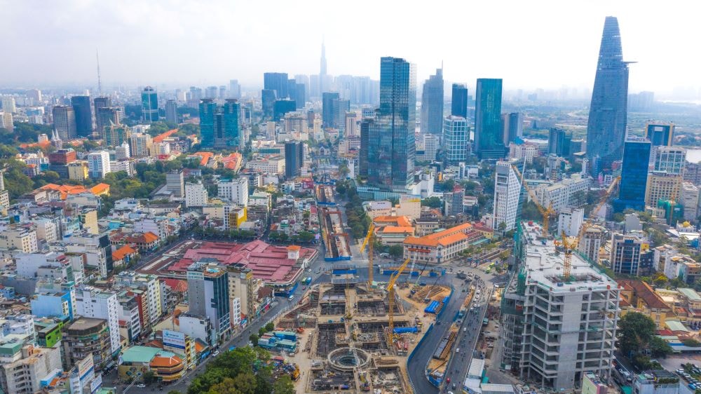 Chỉ trong v&ograve;ng 5 năm qua, gi&aacute; căn hộ tại c&aacute;c đ&ocirc; thị lớn như H&agrave; Nội v&agrave; TP HCM đ&atilde; tăng gấp đ&ocirc;i. (Ảnh: CP)