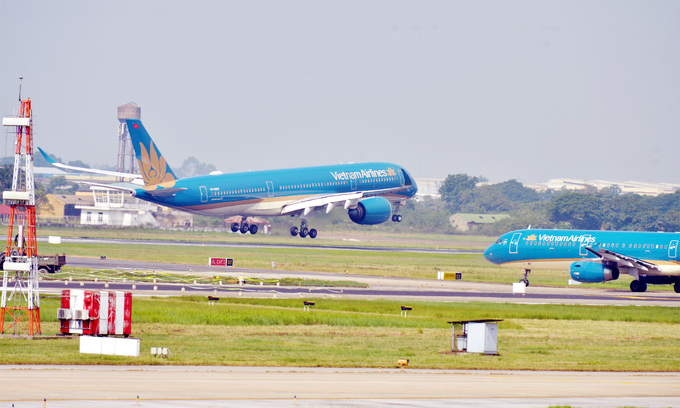 Vietnam Airlines nguy cơ bị hủy ni&ecirc;m yết do li&ecirc;n tiếp thua lỗ.