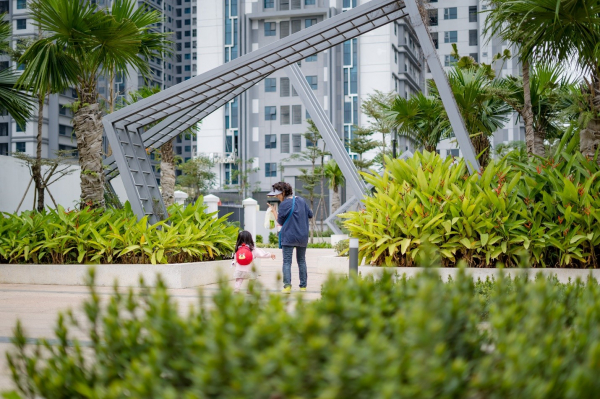 Con người l&agrave; trung t&acirc;m trong hệ sinh th&aacute;i thuận &iacute;ch của TNG Holdings Vietnam v&agrave; cũng l&agrave; đ&iacute;ch đến trong h&agrave;nh tr&igrave;nh chuyển đổi số của doanh nghiệp n&agrave;y