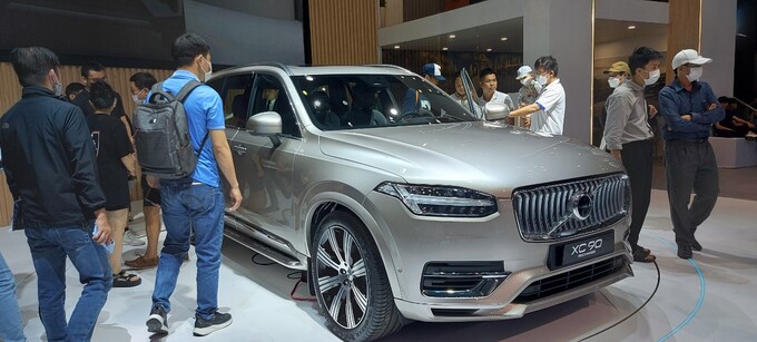 Người mua vay &ocirc; t&ocirc; "bắt buộc" phải mua bảo hiểm nh&acirc;n thọ.