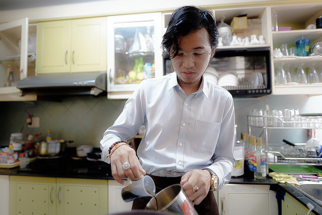 "Tour cafe" ra đời với kỳ vọng để kh&aacute;ch, bạn b&egrave;, đồng nghiệp tin tưởng "thấy tour l&agrave; thấy c&ograve;n du lịch", &ocirc;ng Nguyễn Trần Ho&agrave;ng Phương chia sẻ. (Ảnh: Lam Giang).