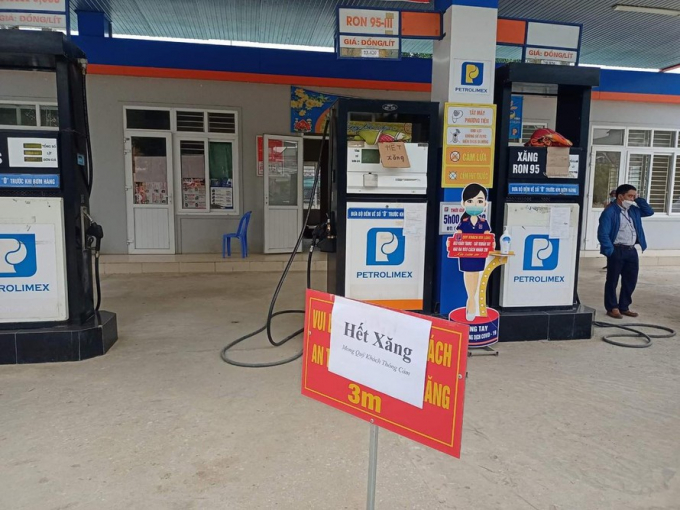 Bộ C&ocirc;ng Thương sẽ tiến h&agrave;nh thanh tra 33 doanh nghiệp, thương nh&acirc;n ph&acirc;n phối xăng dầu.