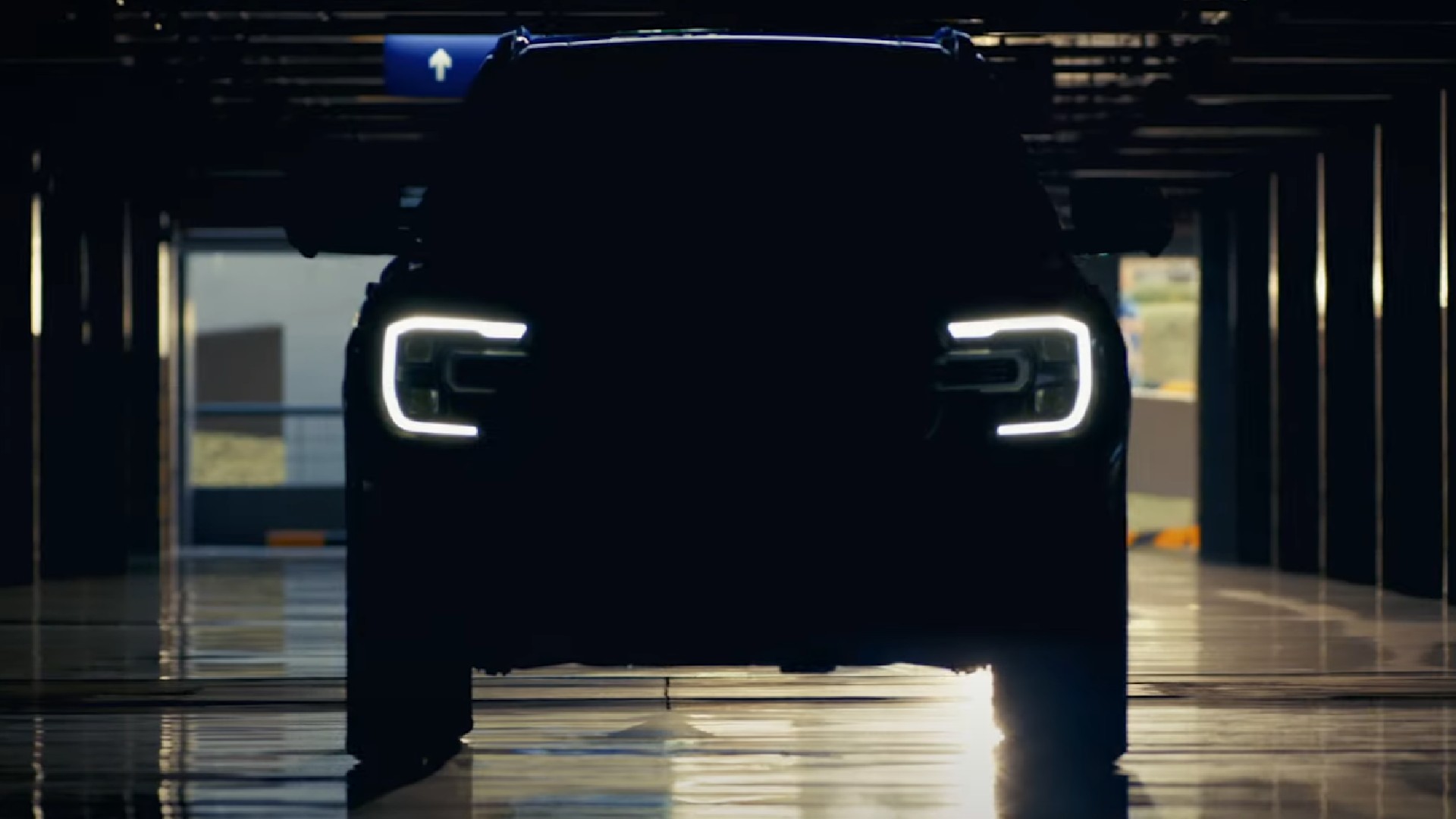 Ford Everest 2022 chốt lịch ra mắt, dự kiến về Việt Nam vào cuối năm nay - Ảnh 1