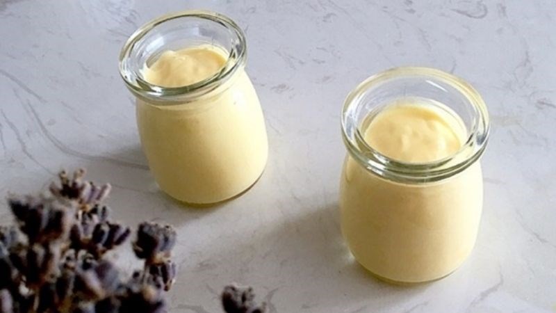 Thu hồi c&aacute;c sản phẩm v&aacute;ng sữa Ambrosia My Mini Pots do c&oacute; thể chứa c&aacute;c mảnh nhựa. Ảnh minh họa