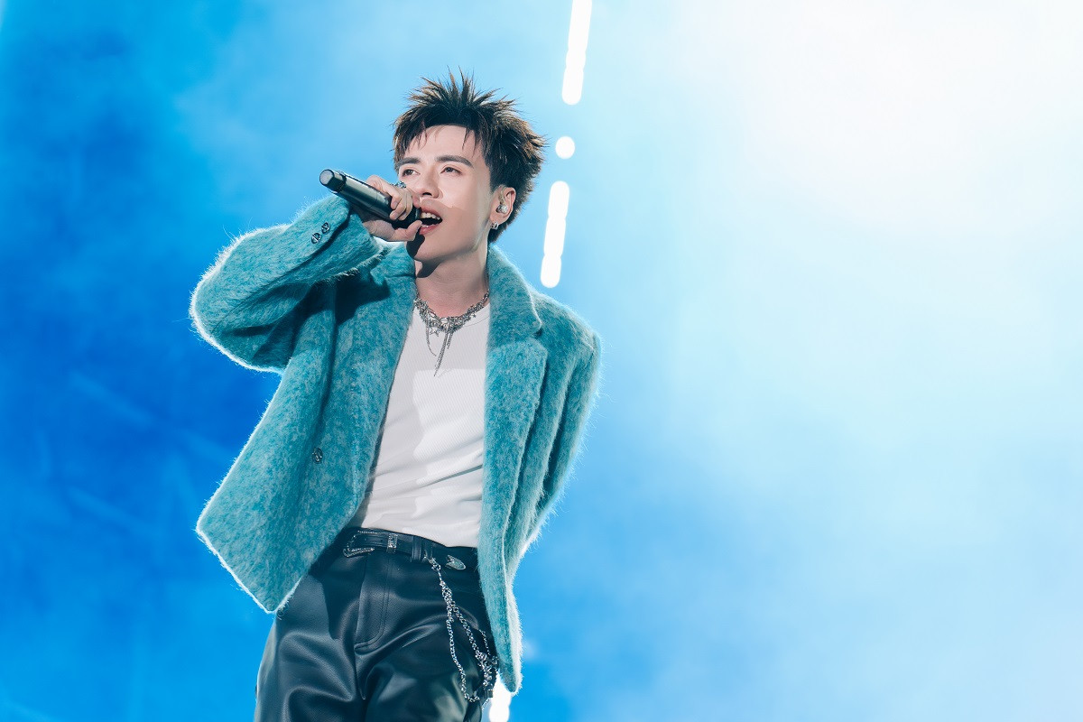 &nbsp;Quang H&ugrave;ng MasterD - giọng ca được y&ecirc;u th&iacute;ch với loạt hit triệu view từng chinh phục tr&aacute;i tim người h&acirc;m mộ khắp Đ&ocirc;ng Nam &Aacute;&nbsp; &nbsp;