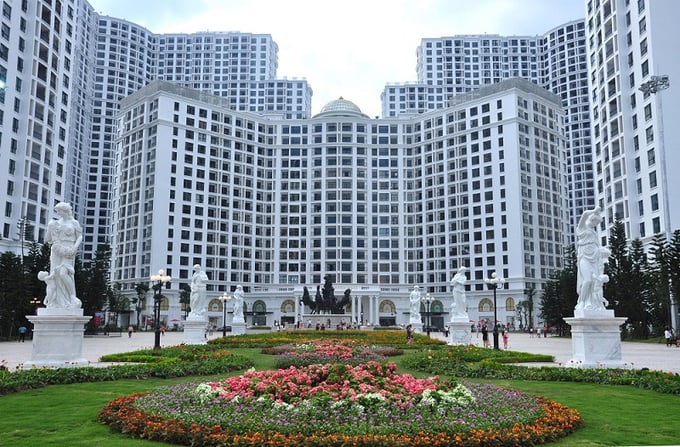 Gi&aacute; chung cư tại H&agrave; Nội lập "đỉnh" mới, người d&acirc;n kh&oacute; tiếp cận nơi an cư.