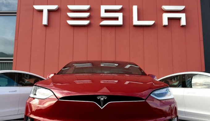 &Ocirc; t&ocirc; điện Tesla ở Mỹ đang bị điều tra v&igrave; sự cố phanh ảo. (Ảnh minh họa)