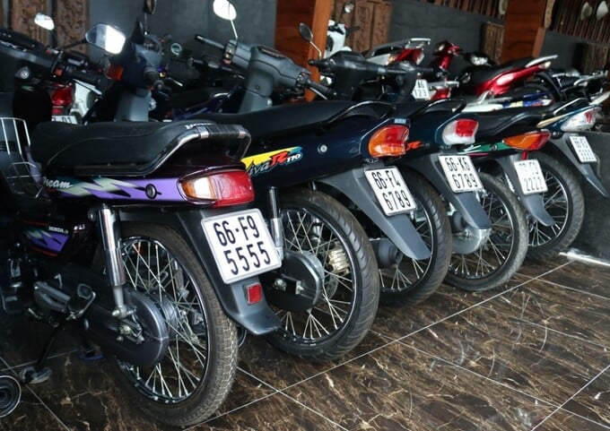 Bộ C&ocirc;ng an đề xuất đấu gi&aacute; biển số xe m&aacute;y, mức khởi điểm 5 triệu.