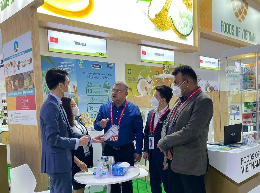 Sau hơn 10 năm g&oacute;p mặt, Hội chợ Gulfood Dubai l&agrave; điểm hẹn thường ni&ecirc;n của Vinamilk với c&aacute;c đối t&aacute;c lớn ở khu vực n&agrave;y. &nbsp;