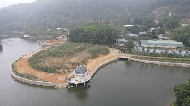 Cần sớm l&#224;m r&#245; dấu hiệu &quot;bức tử&quot; hồ Đ&#225; Dựng bằng “ph&#226;n l&#244; b&#225;n nền”? - Ảnh 1