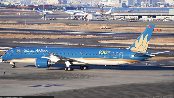 Từ ng&#224;y 5-15/3, Vietnam Airlines &#225;p gi&#225; v&#233; ưu đ&#227;i &#39;Ch&#224;o h&#232; 2025&#39; - Ảnh 1