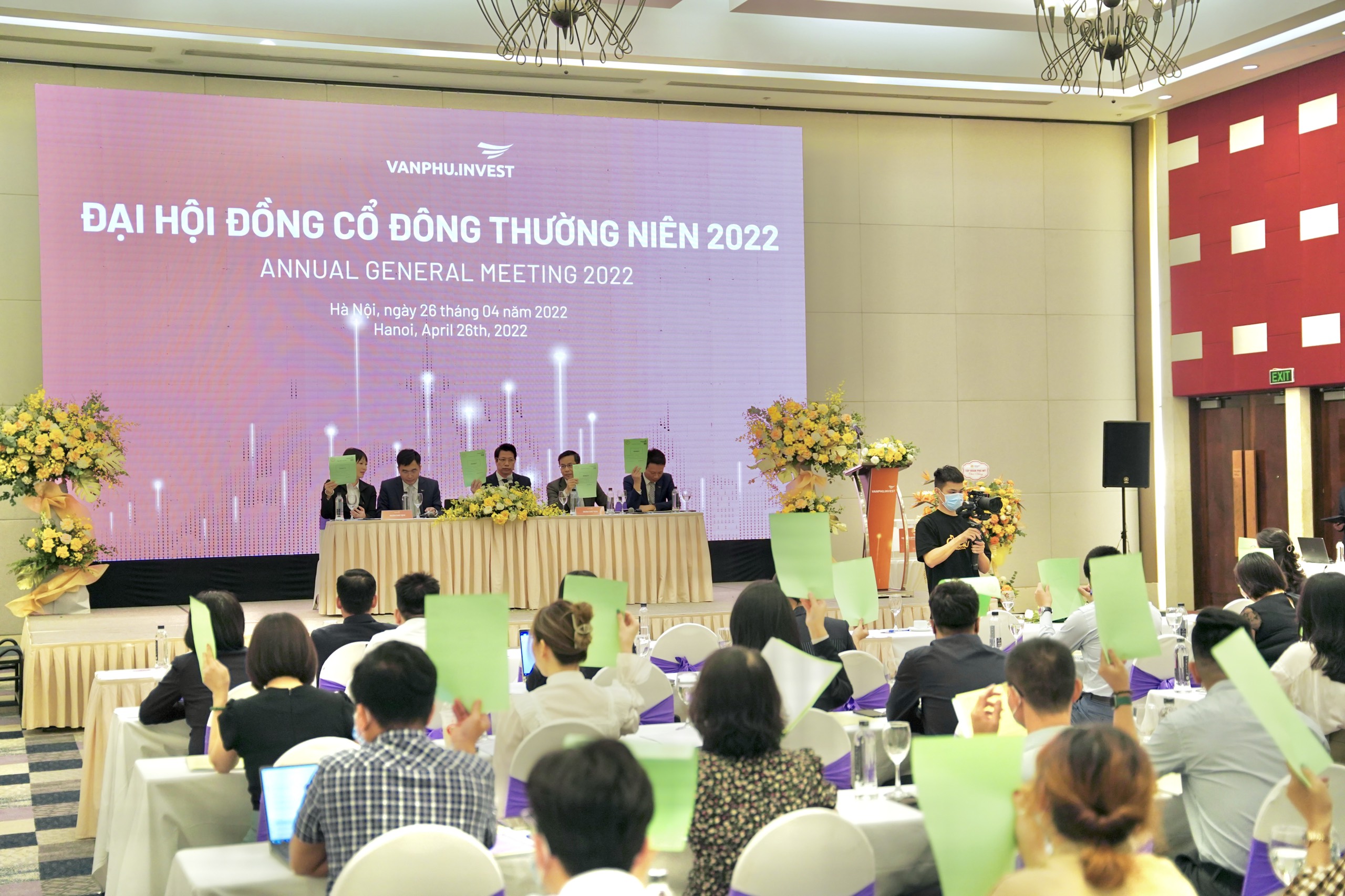 To&agrave;n cảnh Đại hội cổ đ&ocirc;ng thường ni&ecirc;n 2022 của Văn Ph&uacute; &ndash; Invest &nbsp;