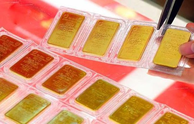 V&agrave;ng trong nước tiếp tục giảm đến 2 triệu đồng/lượng. Ảnh minh họa