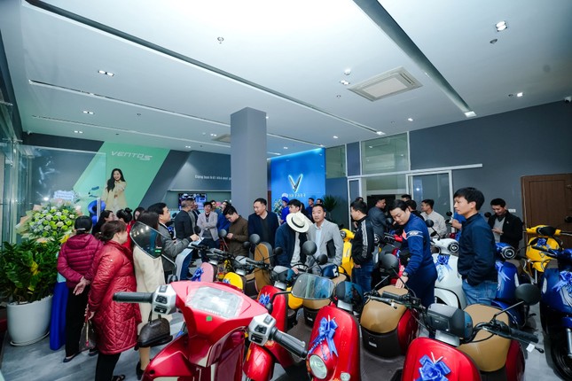 Chủ chuỗi đại l&#253; xe m&#225;y điện VinFast: Mở c&#249;ng l&#250;c 3 cửa h&#224;ng, muốn c&#243; th&#234;m 2-3 cơ sở ngay trong năm 2025 - Ảnh 2