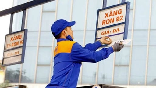 Giá xăng dầu trong nước được dự báo tiếp tục giảm trong ngày 14/3 - Ảnh 1