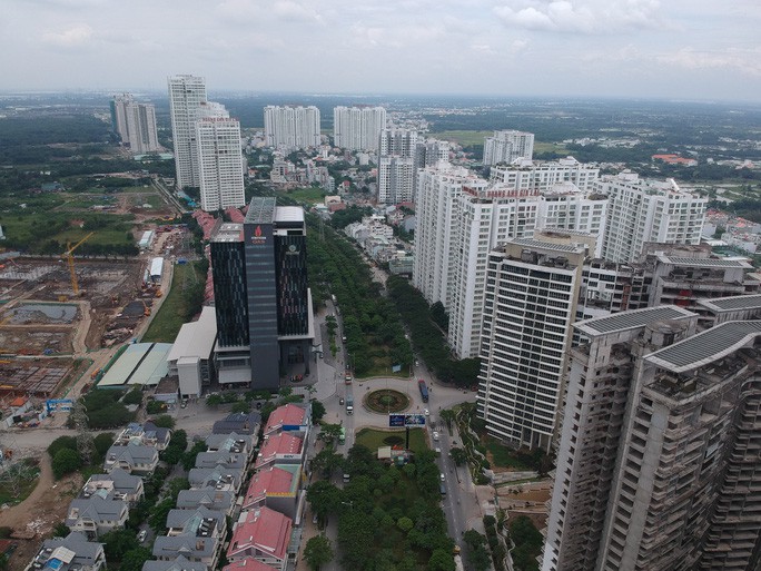 D&ugrave; ph&aacute;p luật đ&atilde; c&oacute; quy định nhưng nhiều dự &aacute;n hiện nay vẫn kh&ocirc;ng c&oacute; bảo l&atilde;nh của ng&acirc;n h&agrave;ng trong giao dịch nh&agrave; ở h&igrave;nh th&agrave;nh trong tương lai &nbsp;