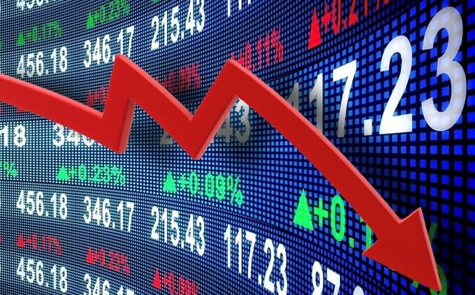 VN-Index tr&agrave;n ngập sắc đỏ trong phi&ecirc;n đầu tuần.