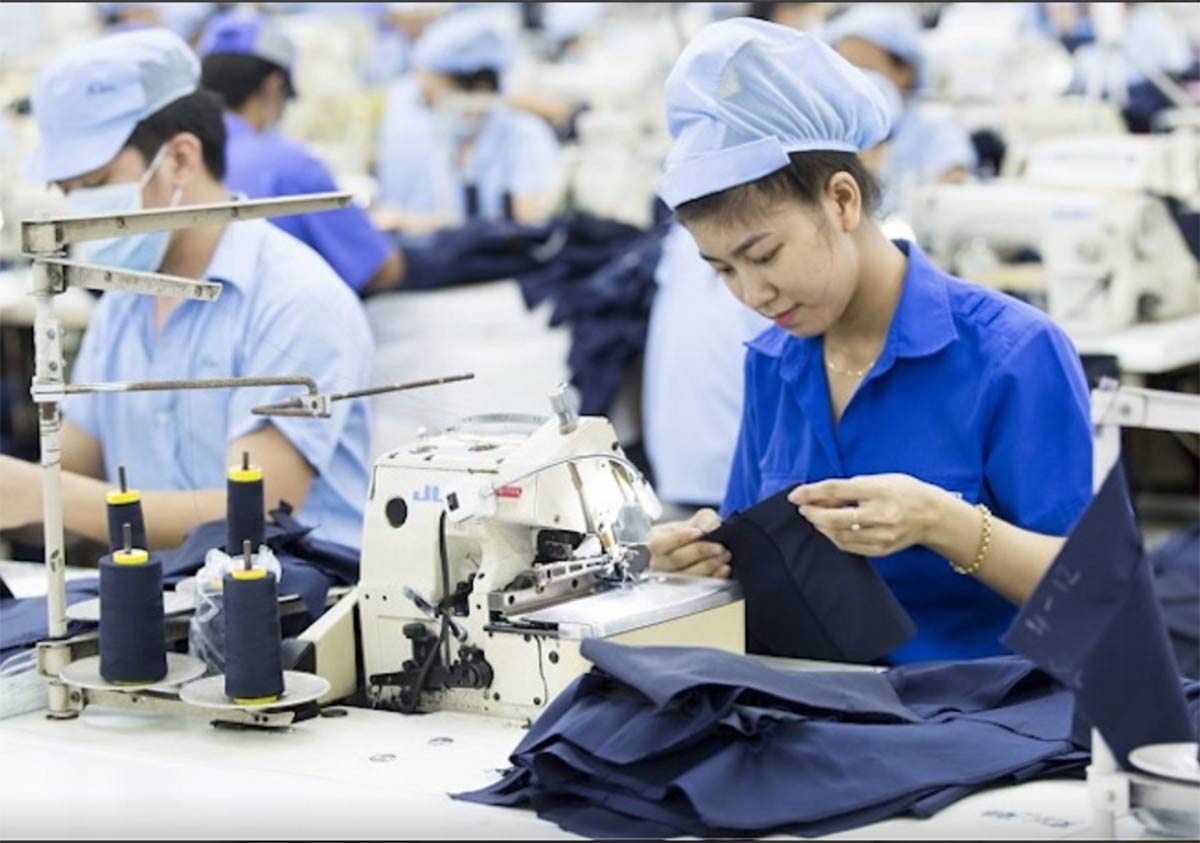 PGS. TS. Trần Đ&igrave;nh Thi&ecirc;n: &lsquo;Doanh nghiệp tư nh&acirc;n phần lớn l&agrave; doanh nghiệp nhỏ v&agrave; vừa, nội lực yếu&rsquo;.