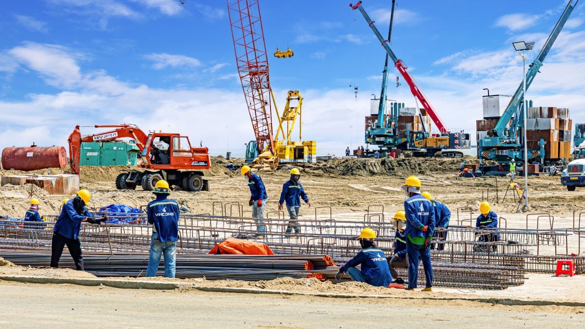 VinCons đang triển khai h&agrave;ng loạt dự &aacute;n tr&ecirc;n cả nước, đảm bảo nguồn việc dồi d&agrave;o v&agrave; li&ecirc;n tục