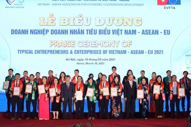 HDBank l&#224; doanh nghiệp dẫn đầu c&#225;c ng&#224;nh Việt Nam - ASEAN- EU  - Ảnh 1