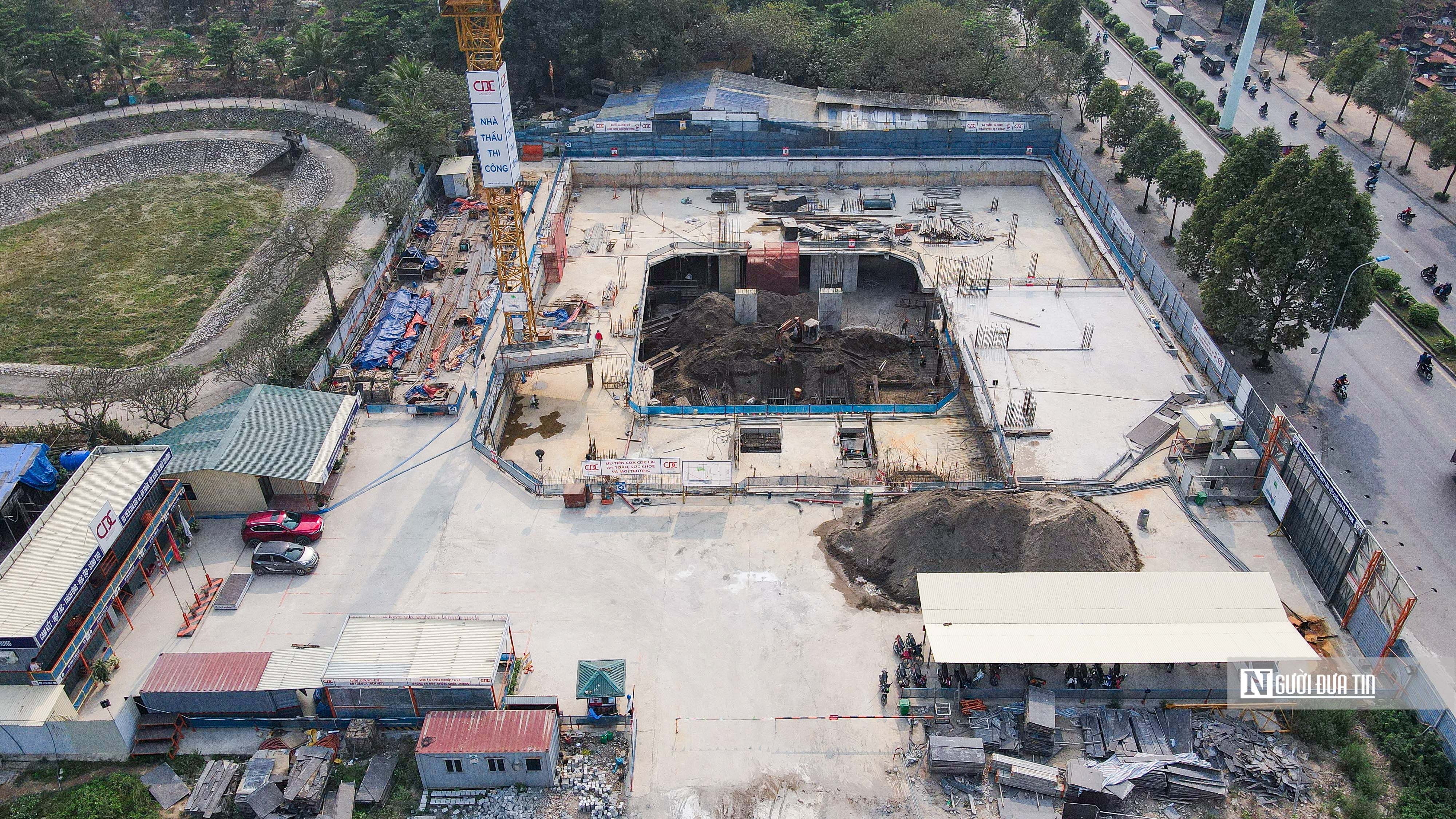 Dự &aacute;n đang thi c&ocirc;ng m&oacute;ng, cọc v&agrave; tầng hầm.