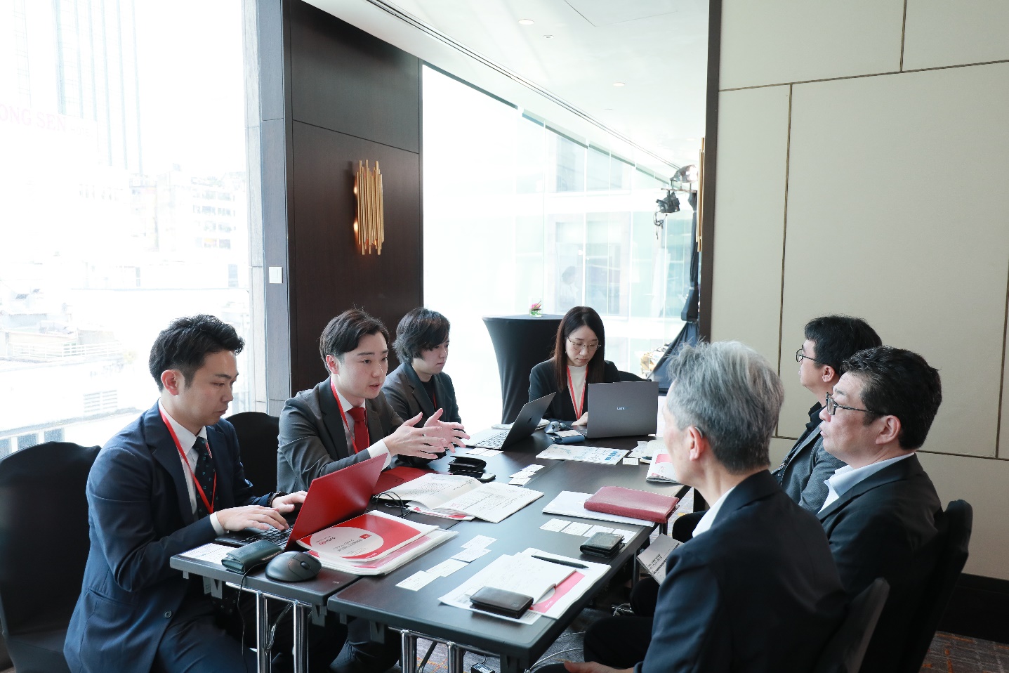 C&aacute;c đối t&aacute;c tư vấn tại sự kiện