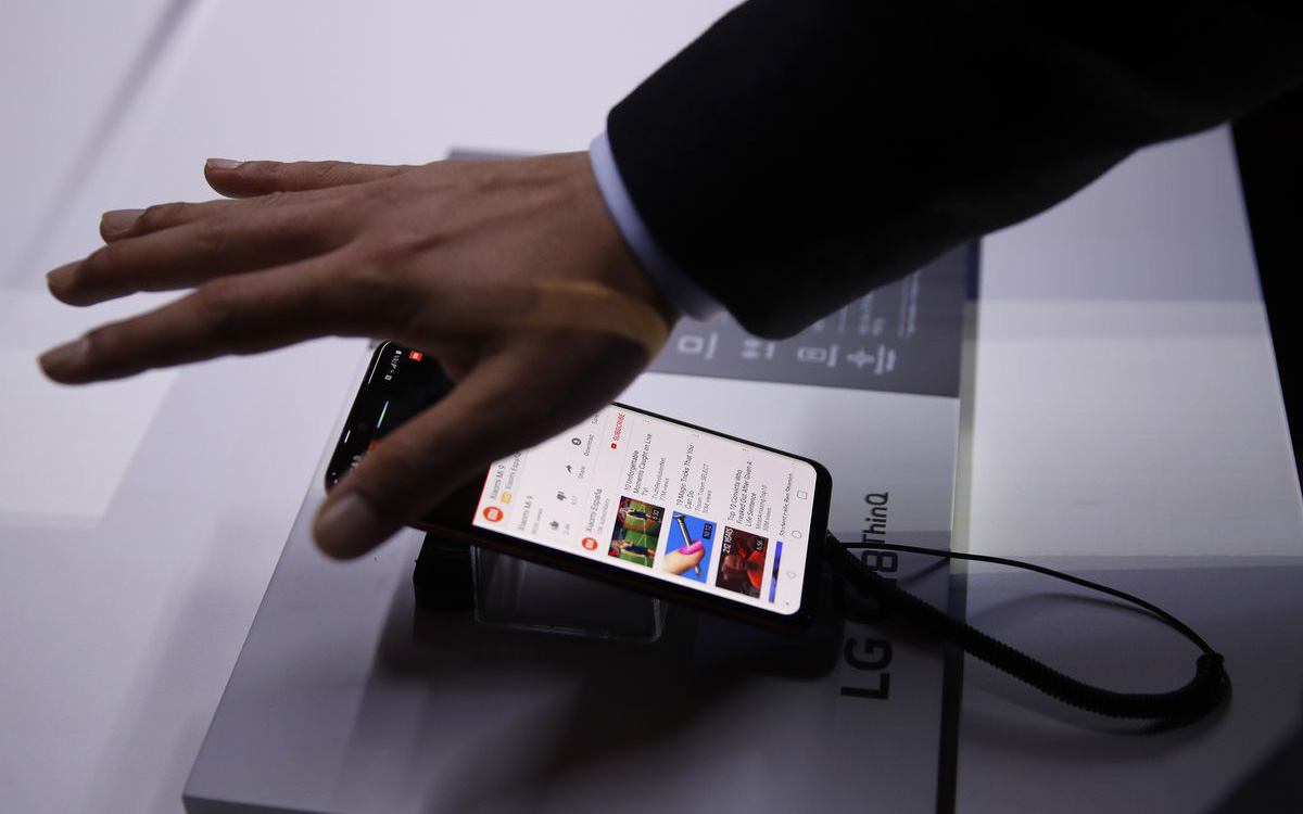 Đ&#224;m ph&#225;n b&#225;n m&#236;nh cho Vingroup thất bại, LG t&#237;nh đ&#243;ng lu&#244;n mảng điện thoại di động - Ảnh 1
