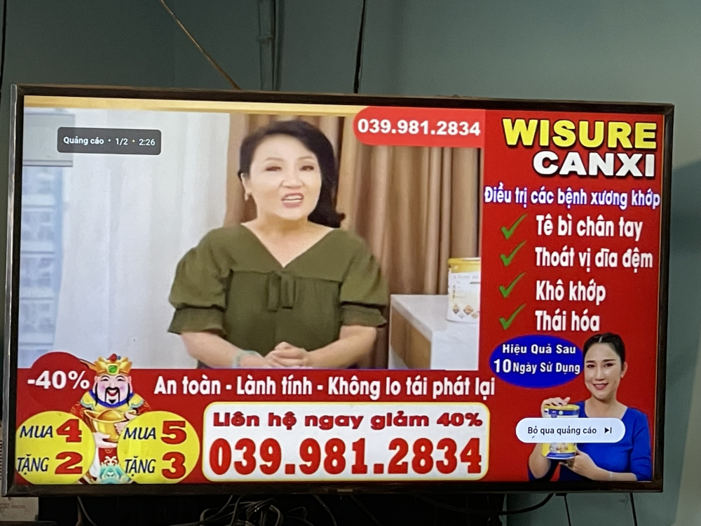 Nhiều đơn vị lợi dụng h&igrave;nh ảnh của diễn vi&ecirc;n, người nổi tiếng để quảng c&aacute;o, thổi ph&ograve;ng c&ocirc;ng dụng của sản phẩm như thần dược.