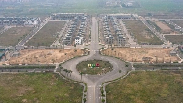 Chủ tịch H&agrave; Nội y&ecirc;u cầu đẩy nhanh tốc độ xử l&yacute; 64 dự &aacute;n chậm triển khai ở M&ecirc; Linh.