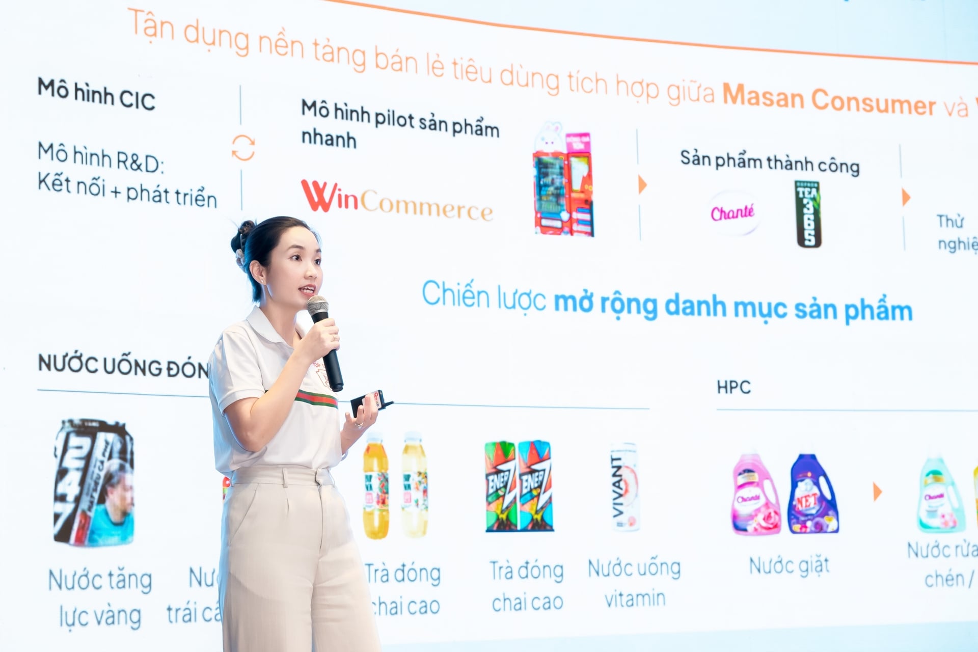 B&agrave; Nguyễn Trương Kim Phượng chia sẻ tại sự kiện Roadshow MCH