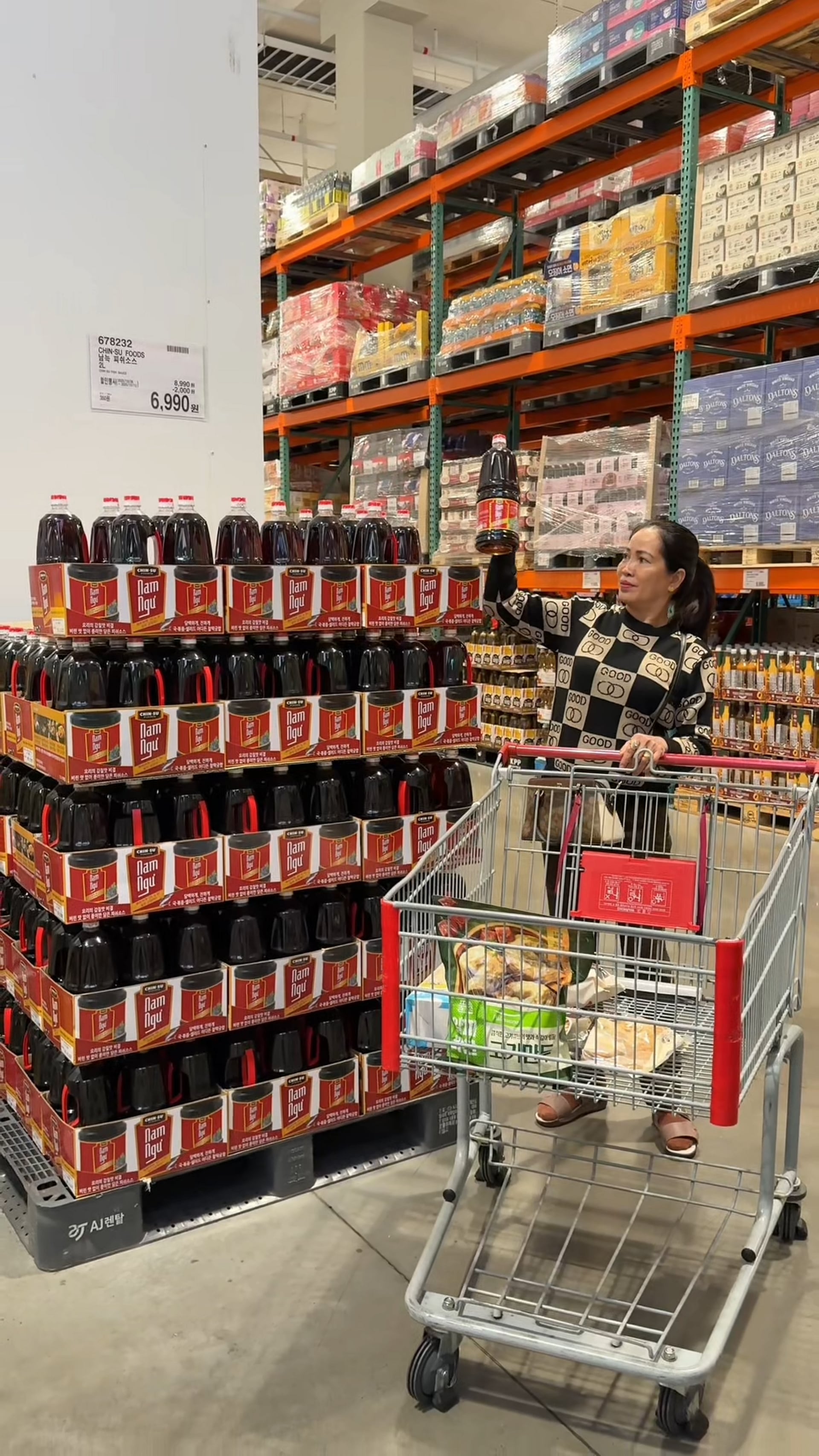 Cổ đông tham gia sự kiện, trải nghiệm sản phẩm tại roadshow của MCH (1)