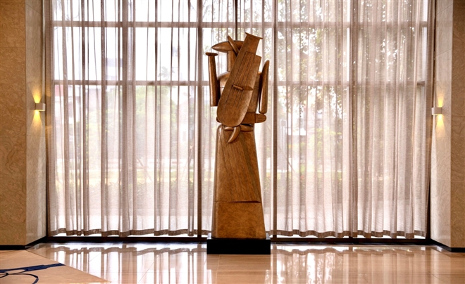 Tượng nghệ thuật được đặt tại một dự &aacute;n của chủ đầu tư Văn Ph&uacute; - Invest