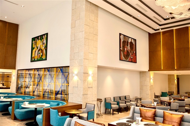 Nhiều t&aacute;c phẩm nghệ thuật nổi tiếng được trưng b&agrave;y tại c&aacute;c dự &aacute;n của Văn Ph&uacute; - Invest