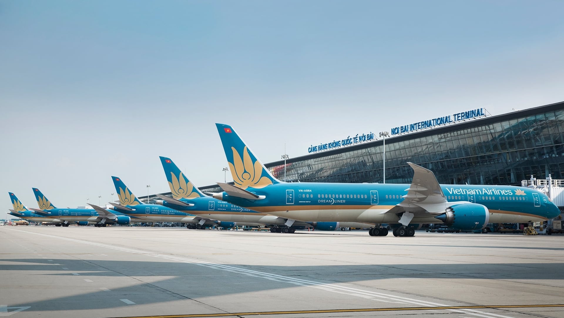 Vietnam Airlines dự kiến tạm dừng khai th&aacute;c tr&ecirc;n nhiều đường bay.